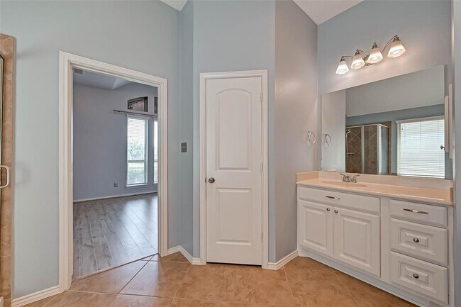 Building Photo - 26243 Crystal Cove Ln