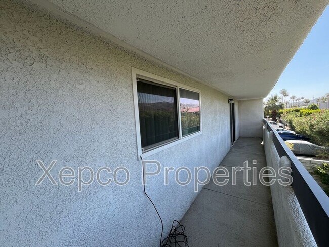 Building Photo - 1950 S Palm Canyon Dr