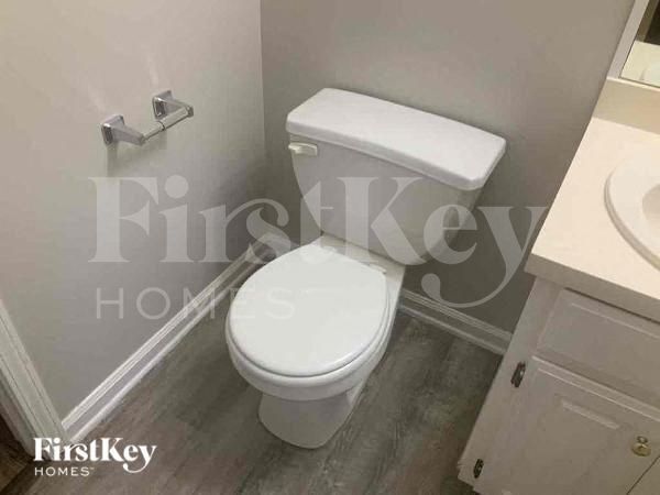 Building Photo - 1049 Megan Ct