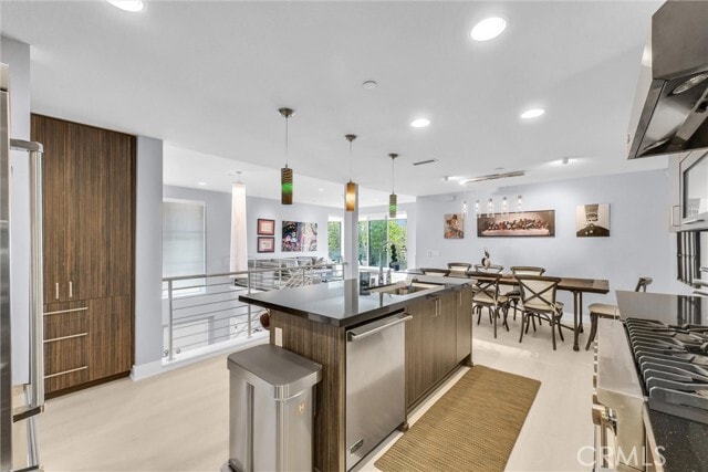 Building Photo - 89 Lennox