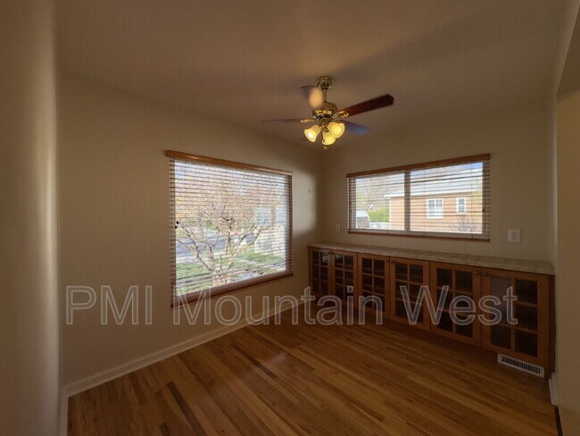 Building Photo - 1878 E Stratford Ave