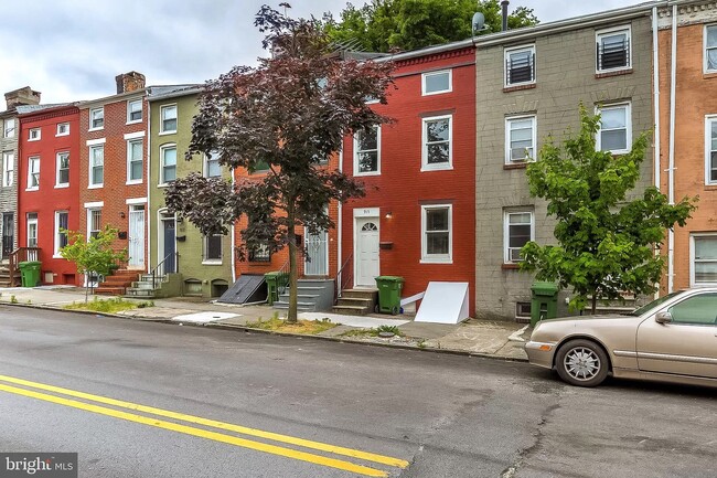 Building Photo - 915 W Lombard St