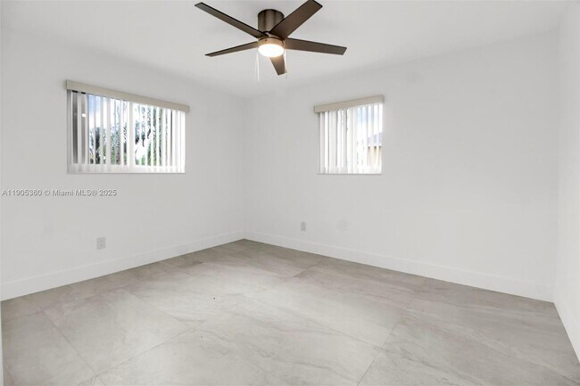 Building Photo - 25450 SW 107th Ave