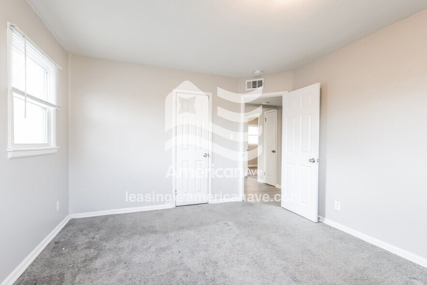 Building Photo - 7306 Betsy Ross Dr