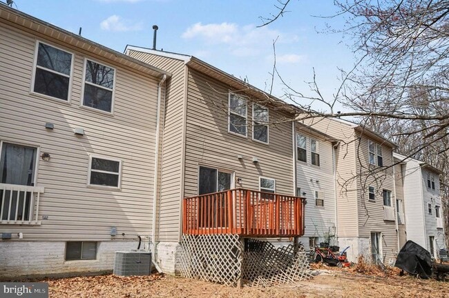 Building Photo - 14805 Strawberry Ln