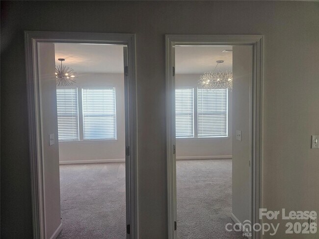 Building Photo - 1237 Scotch Meadows Loop