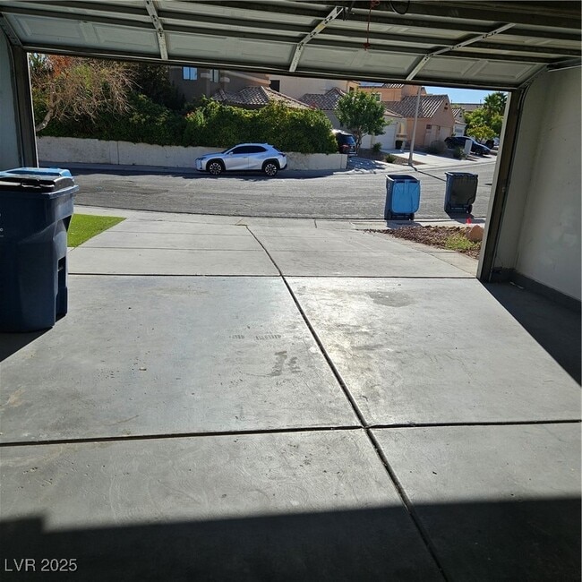 Building Photo - 9516 Wooden Pier Way