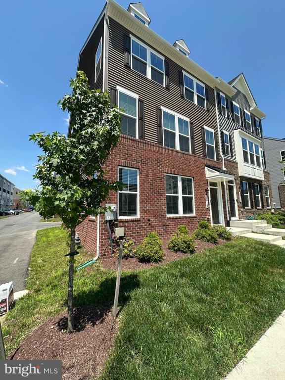 Building Photo - 5615 Billenca Ln