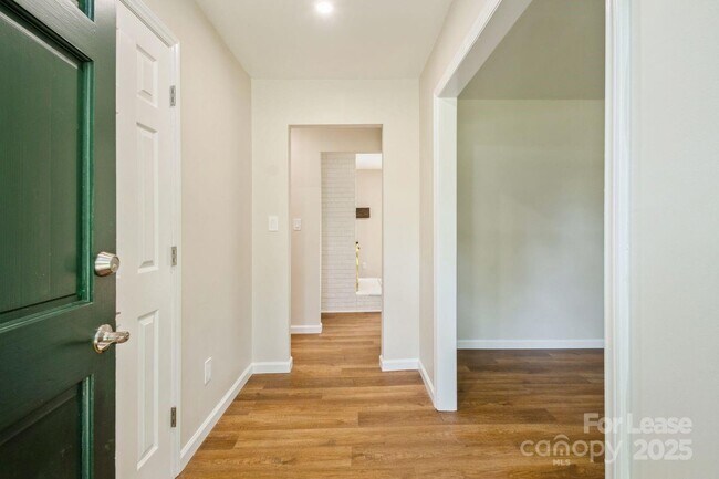 Building Photo - 2510 O'Hara Dr