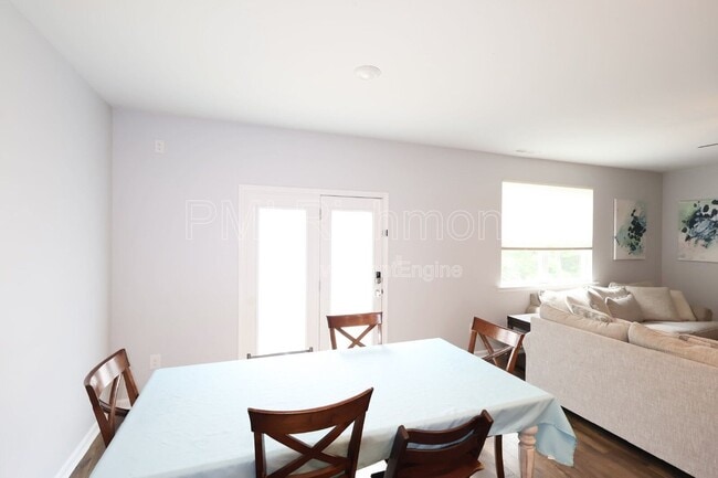Building Photo - 5918 Brailen Dr