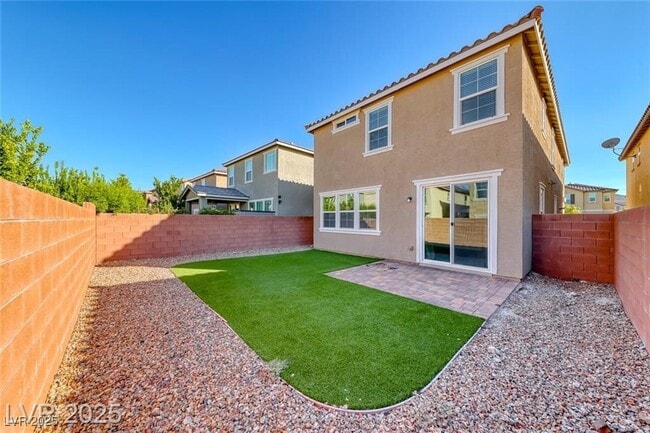 Building Photo - 3028 Gravino Ave