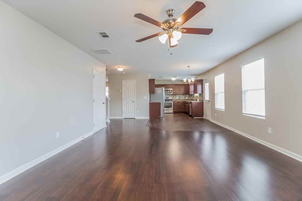 Building Photo - 924 Creek Oak Dr