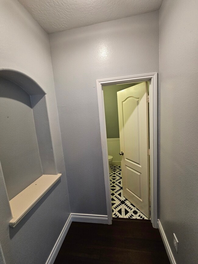 Building Photo - 1815 Creegan Park Ct