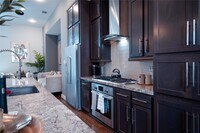 Building Photo - 2826 Clay St