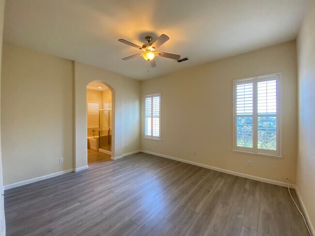 Building Photo - Beautiful Home in Stonelake Coming Soon!