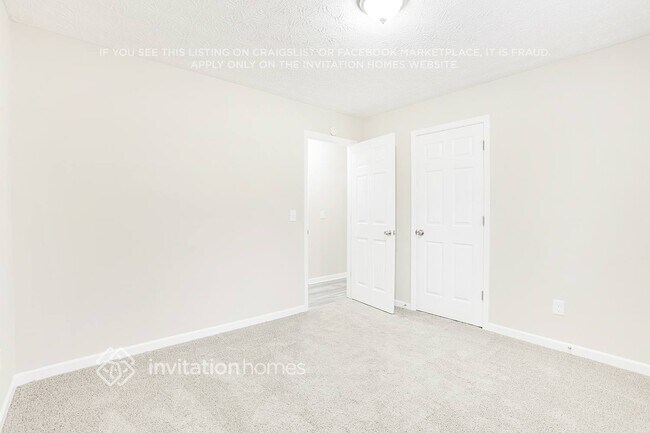 Building Photo - 50 Hidden Ridge Dr