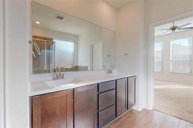 Building Photo - 10143 Prairie Dr