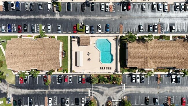 Building Photo - 9480 Boca Cove Cir