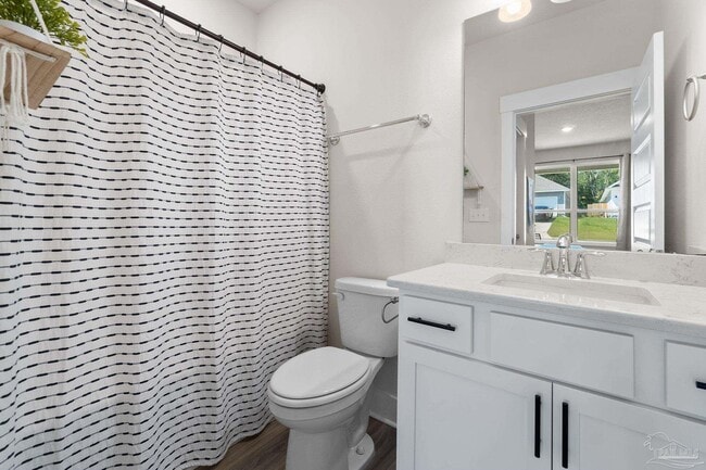 Building Photo - 249 Camellia Dr