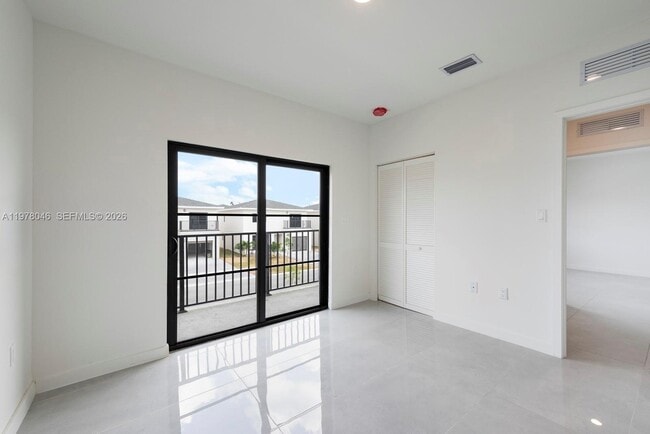 Building Photo - 1344 NW 2nd Ter