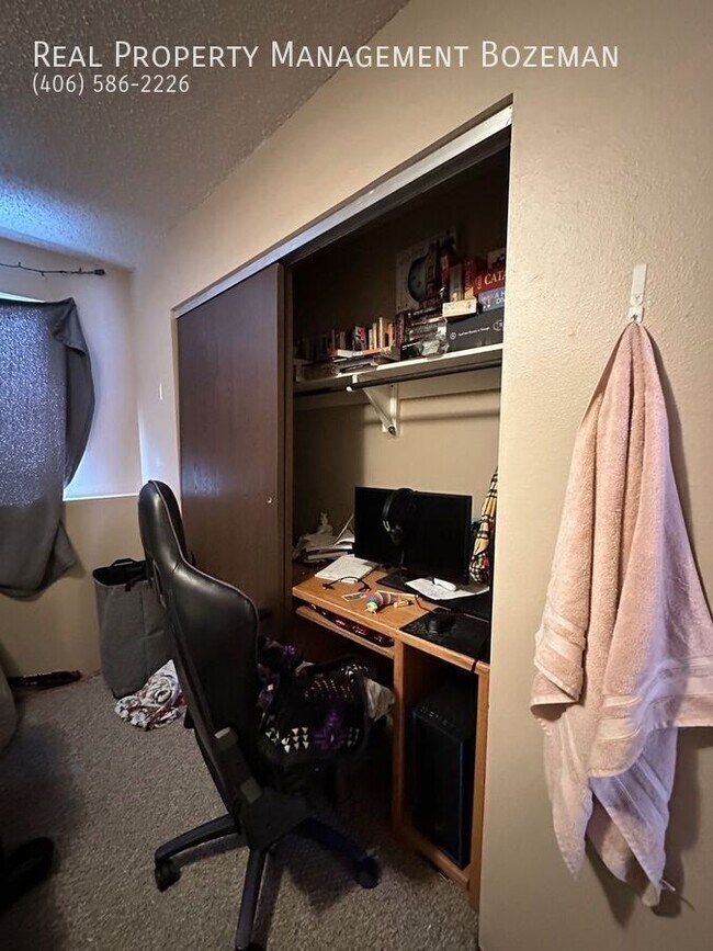 Building Photo - 1513 W Koch St