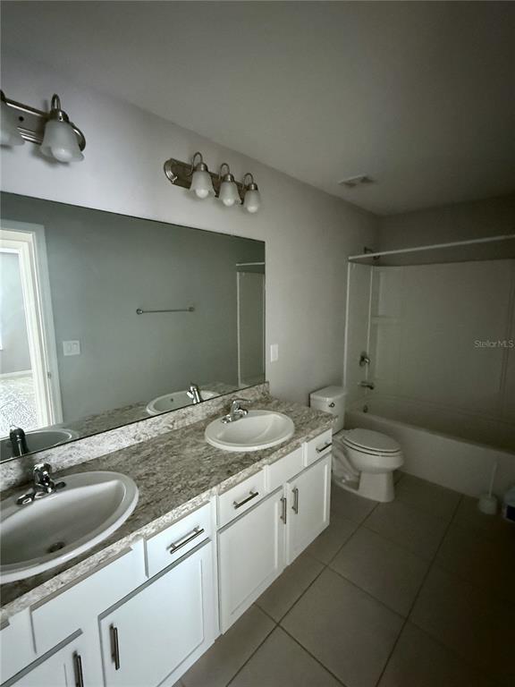 Building Photo - 3301 Beau Rd