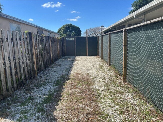 Building Photo - 10467 S 228th Ln