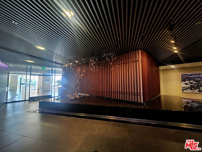 Building Photo - 3785 Wilshire Blvd