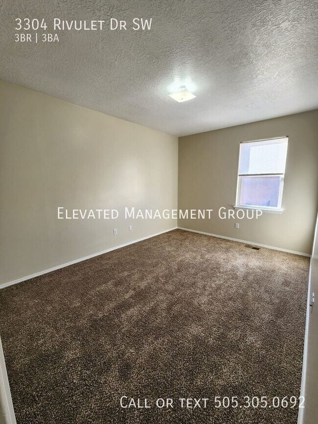 Building Photo - 3304 Rivulet Dr SW