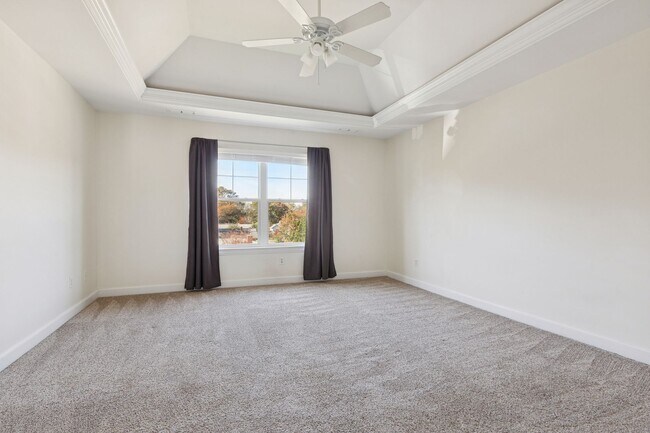 Building Photo - Chic's Beach Updated Rental!