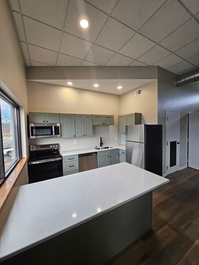 Building Photo - Brand new 2 bed apartment,