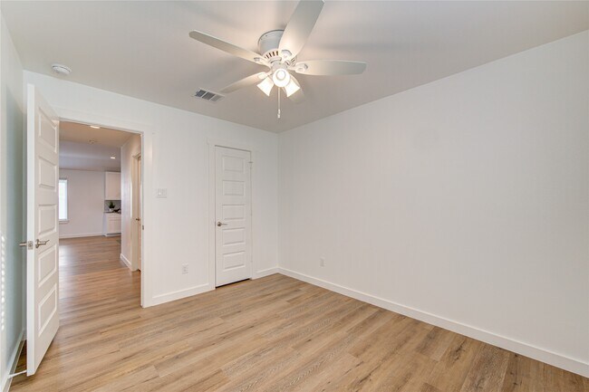 Building Photo - 29418 Emilys Rock Ln