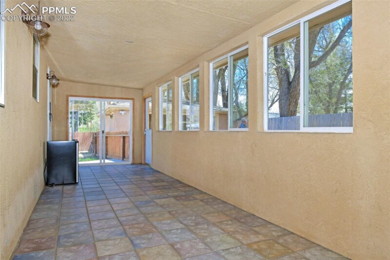 Building Photo - 1711 Lorraine St