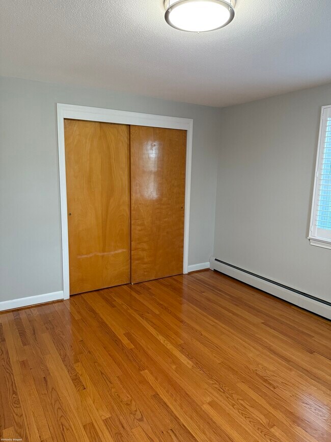 Building Photo - 182 Arnoldale Rd