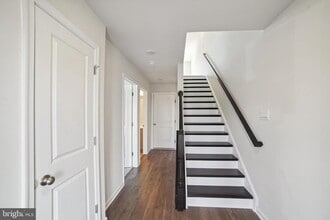 Building Photo - 738 Compass Wy