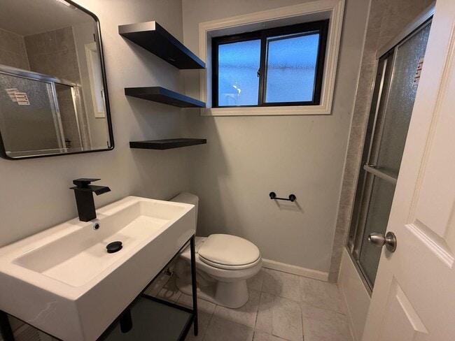 Building Photo - 10021 Frontage Rd