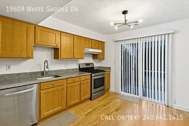 Building Photo - 19609 White Saddle Dr