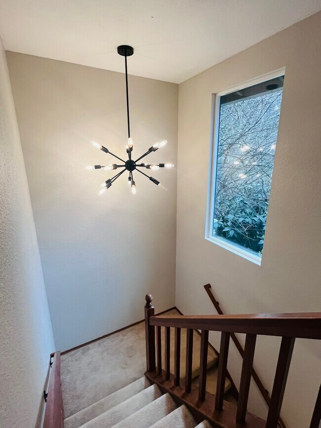 Building Photo - 812 141st Pl SE