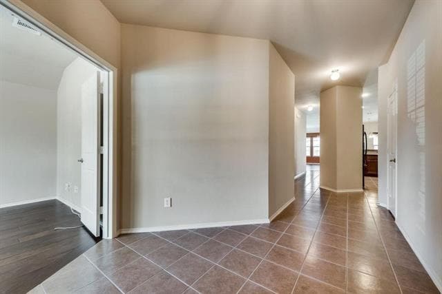 Building Photo - 9624 Sleepy Hollow Dr