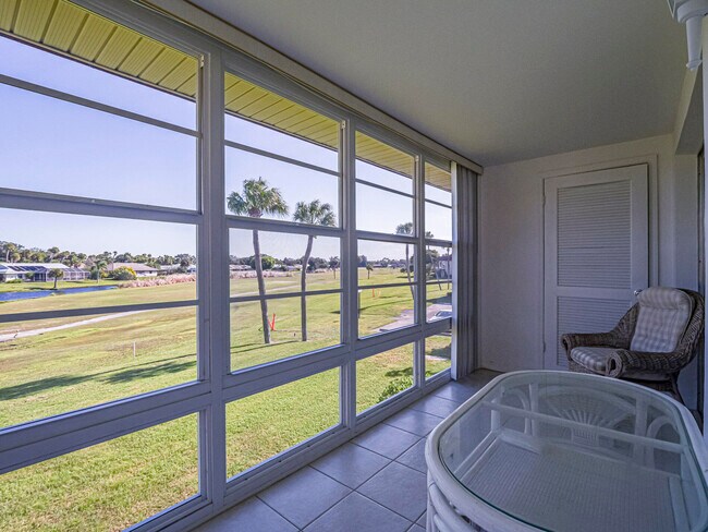 Building Photo - 36 Pine Arbor Ln