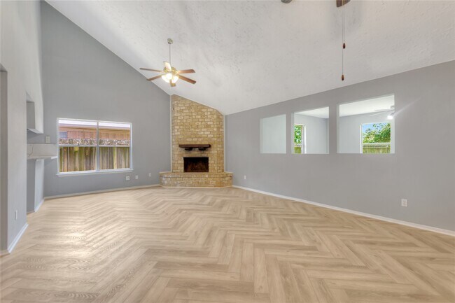 Building Photo - 619 Leicester Ln