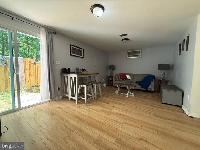 Building Photo - 17929 Milroy Dr