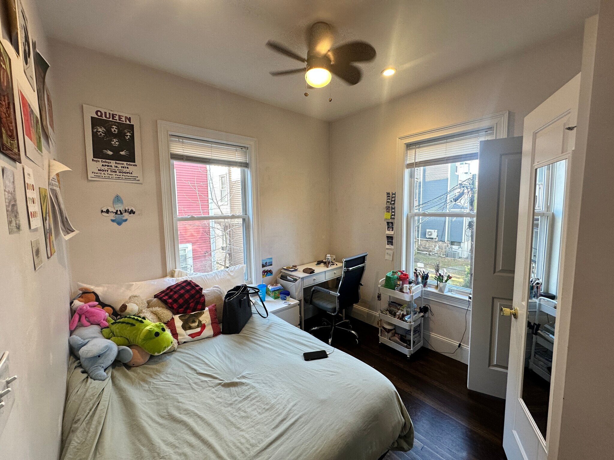 Building Photo - 9 Oswald St