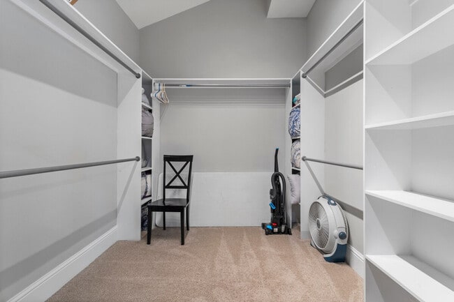 Building Photo - 134 Lee St