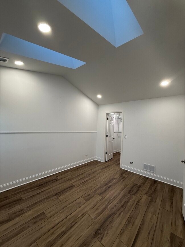 Building Photo - 227 Spring Creek Cir
