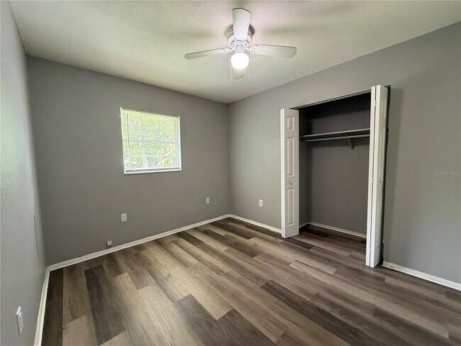 Building Photo - 1223 Ave L