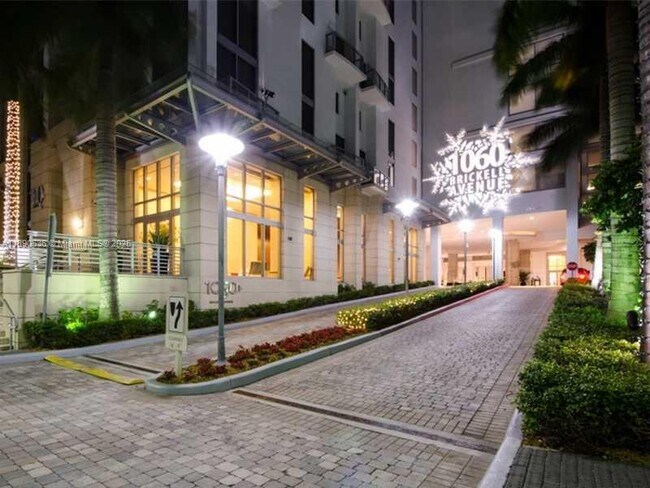 Building Photo - 1050 Brickell Ave