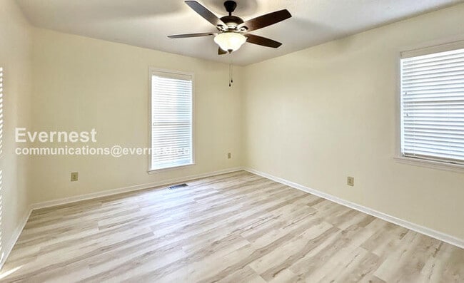 Building Photo - 1828 Jacobs Ln