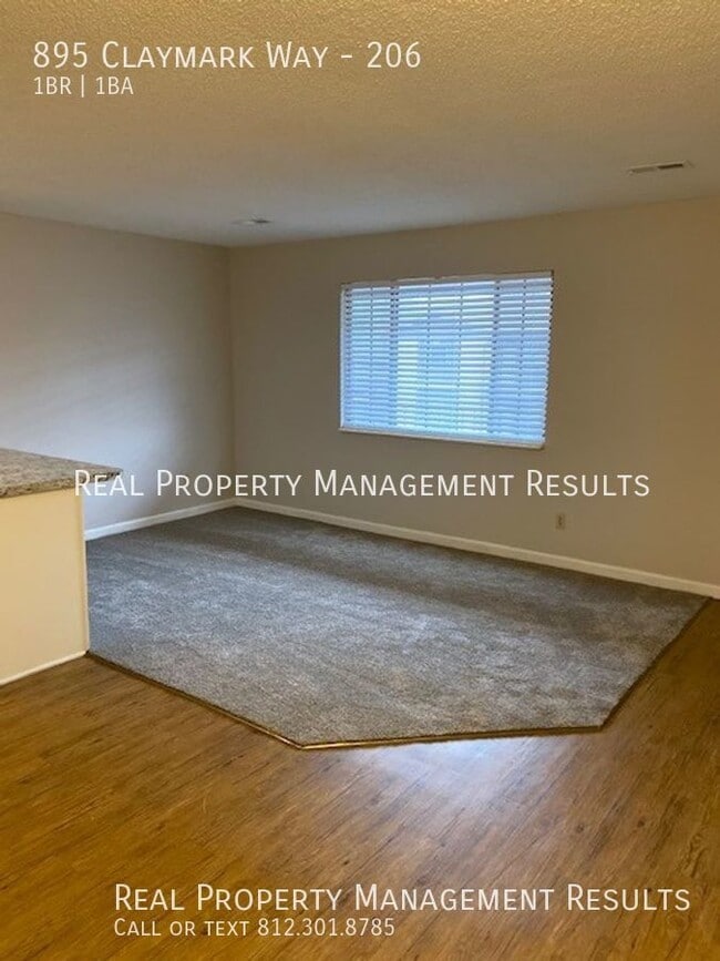 Building Photo - 895 Claymark Way