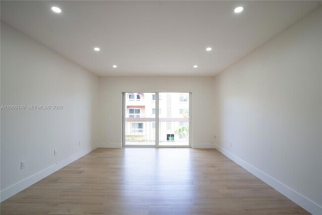 Building Photo - 7720 Camino Real